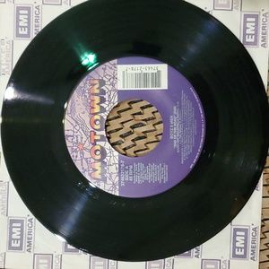 2/$8 Boyz 2 Men and East Coast Family. MOTOWN 45 vinyl 1992  374632178-7